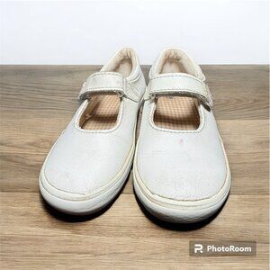 ked’s white leather Mary Jane Velcro closure sneakers 11.5